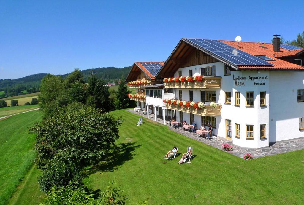 Отель Landhaus Maria Bed&Breakfast Реген Экстерьер фото